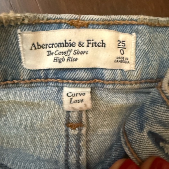 Abercrombie & Fitch The Cutoff Shorts - Picture 2 of 3